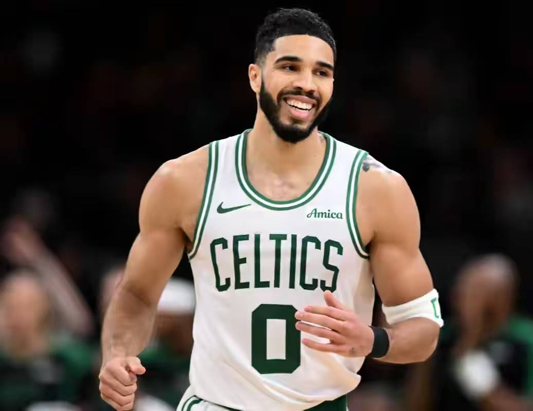 开云平台-塔图姆意外战胜澳大利亚队，晋级下一阶段引爆全场！赛场气氛高涨-开云平台