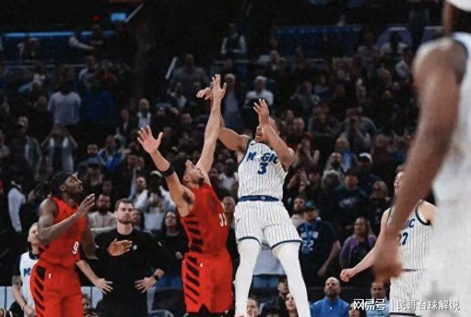 包含今晚尤文图斯备战NBA总决赛，绝杀压哨细节曝光，目标明确，身体对抗强度拉满的词条